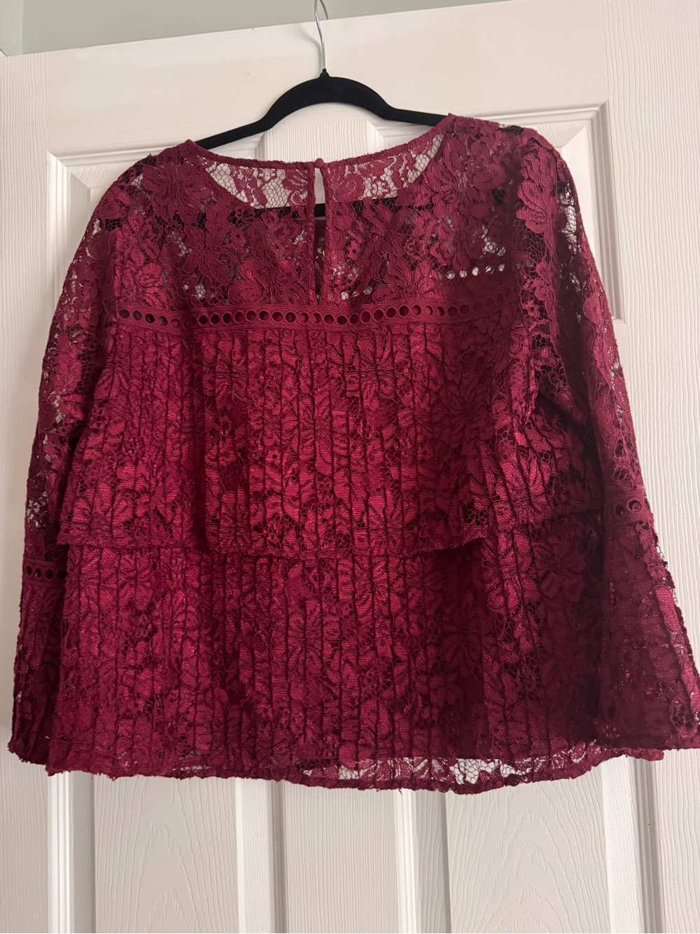 Laundry By Shelli Segal Burgundy Lace Tiered Long-Sleeve Blouse